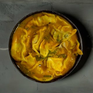 Chicken (Jhol) Momos